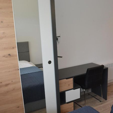 Sole Apartment ตูรันญ์ ภายนอก รูปภาพ