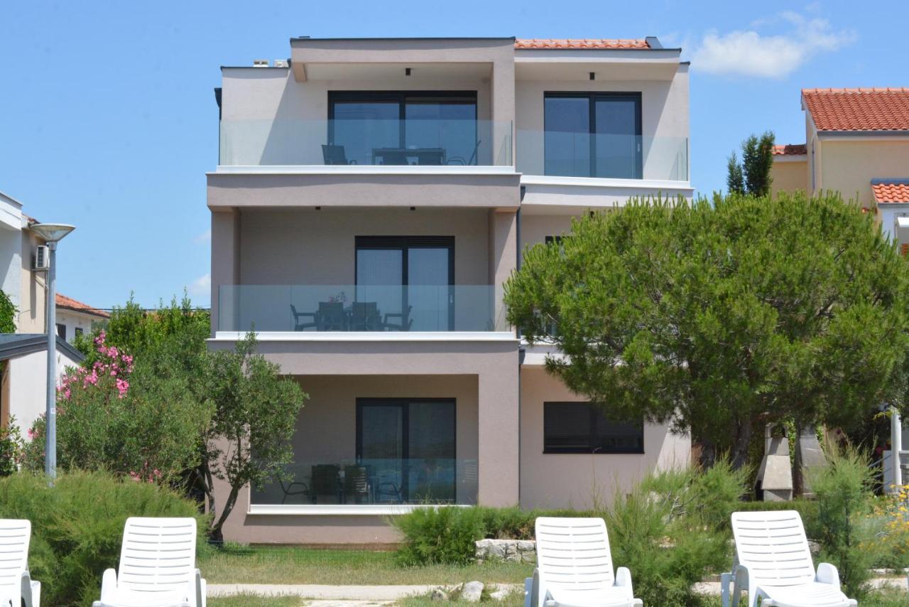 Sole Apartment ตูรันญ์ ภายนอก รูปภาพ