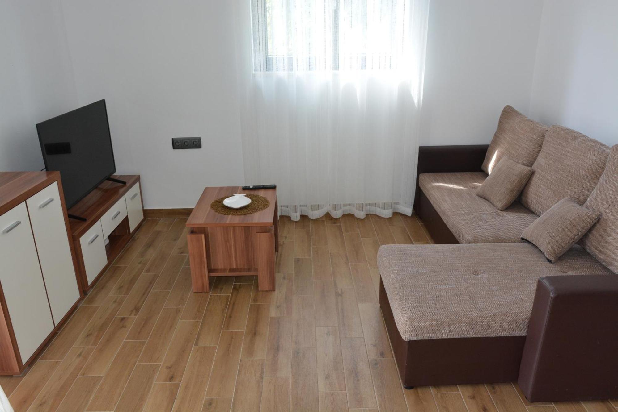 Sole Apartment ตูรันญ์ ภายนอก รูปภาพ